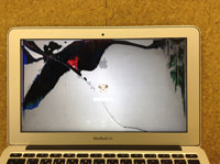 MacbookAir 液晶割れ