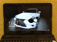 SONY SVE141R11N　画面の故障画像