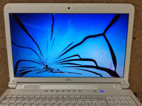 富士通　FMVA77CWKS　修理前