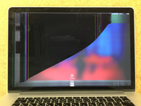 Apple MacbookPro Retina 液晶パネル交換前