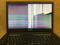 IIYAMA 15P1220-C-FEM-DG7P　液晶割れ