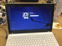 SONY SVF153B1GN 表示不良