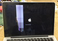 MacBook Proの液晶割れ