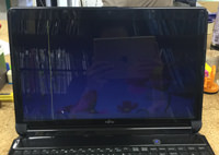 FMVA533BB 液晶割れ