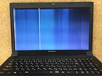 B590 液晶割れ