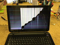 東芝 PTX57BP-SHA 液晶割れ