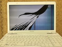 T451 液晶割れ