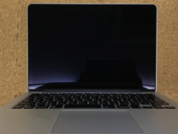 A1502 画面が映らない